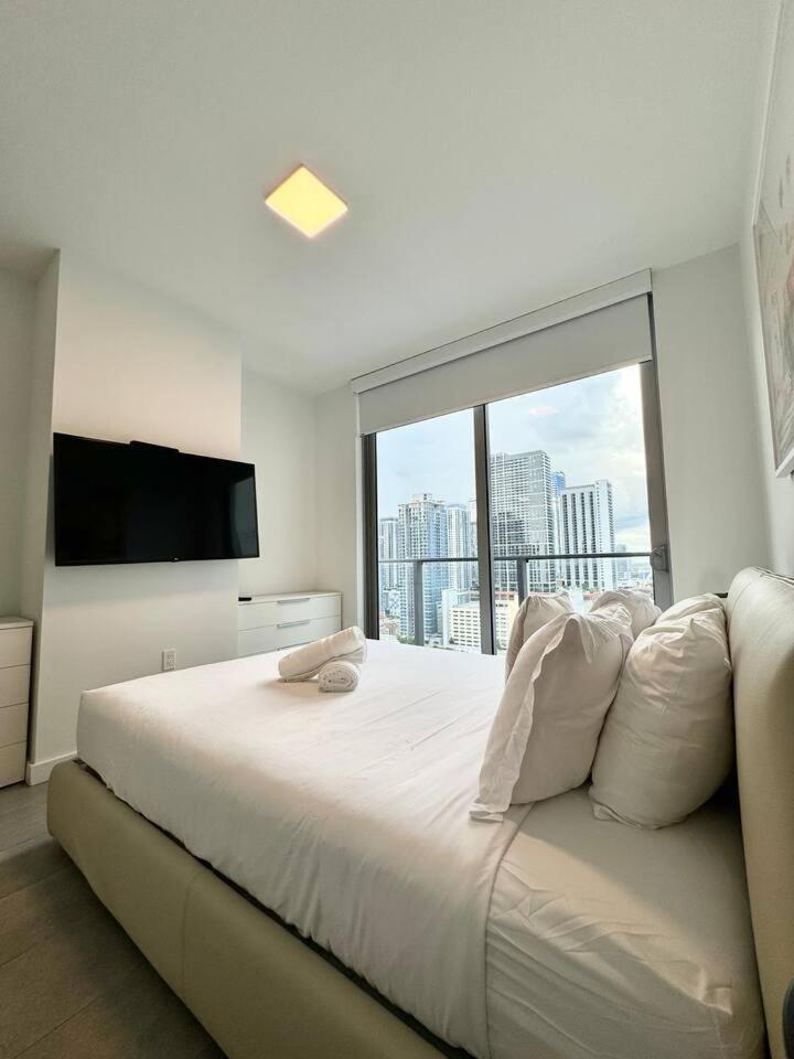 2 Bedrooms Design Condo Downtown Miami Pool And Gym Exteriér fotografie