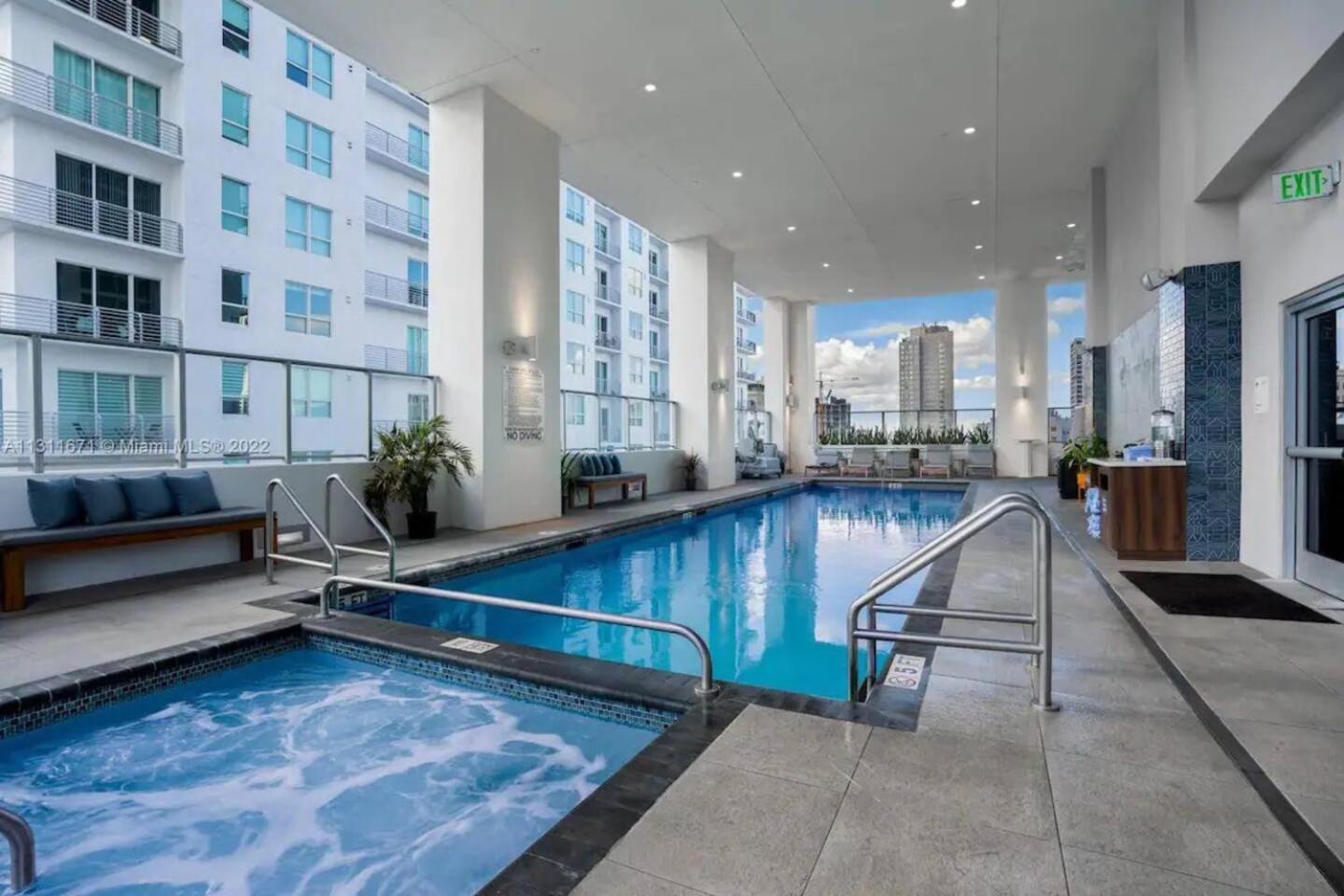 2 Bedrooms Design Condo Downtown Miami Pool And Gym Exteriér fotografie